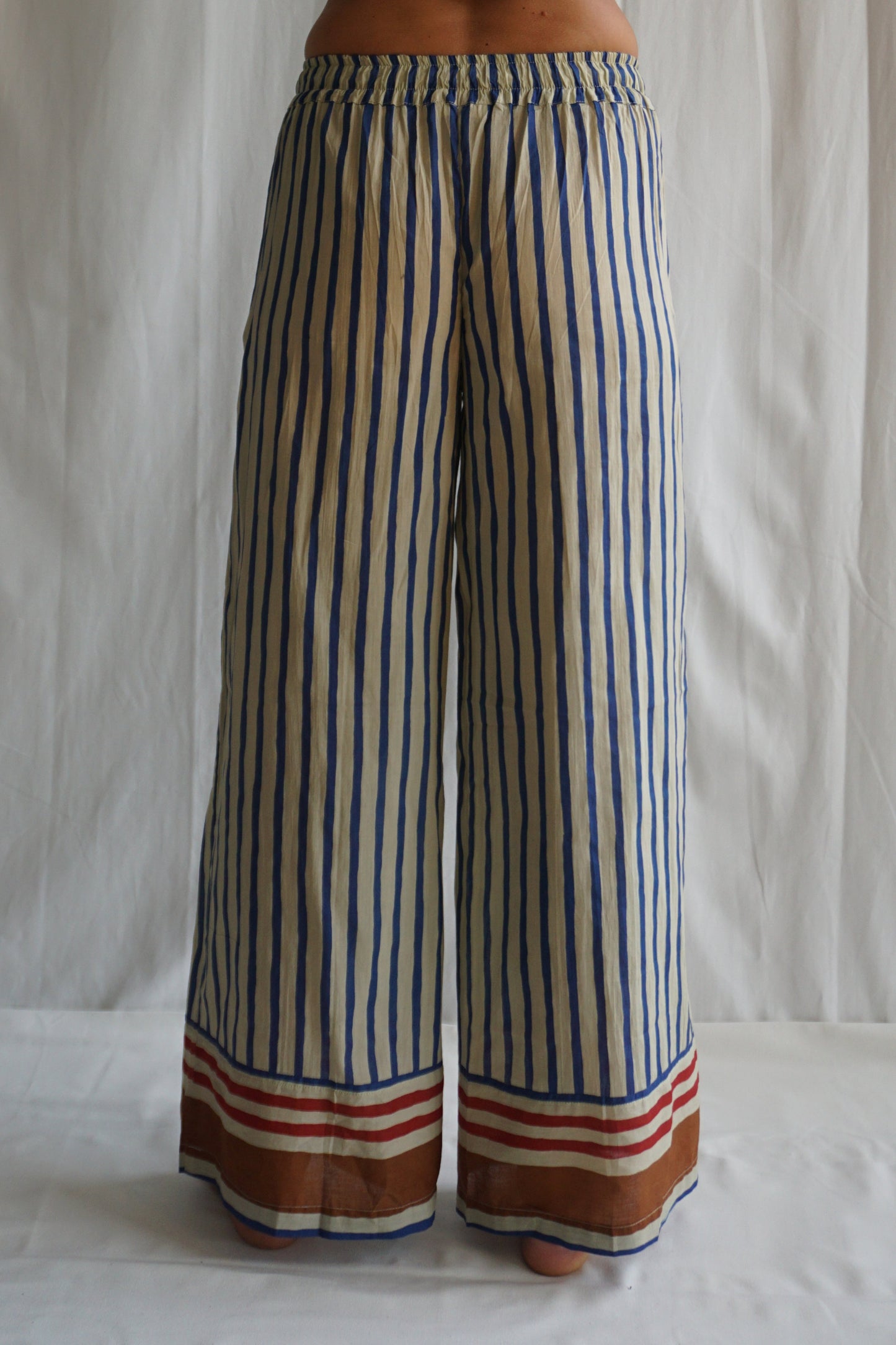 Pants Port